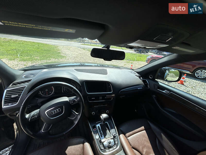 Позашляховик / Кросовер Audi Q5 2012 в Новому Яричеві