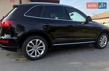 Позашляховик / Кросовер Audi Q5 2015 в 