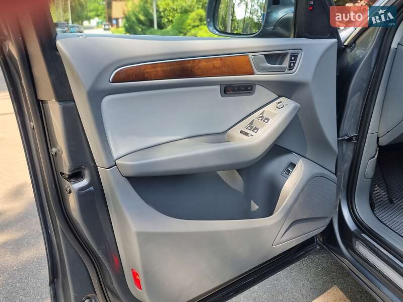 Внедорожник / Кроссовер Audi Q5 2014 в Киеве
