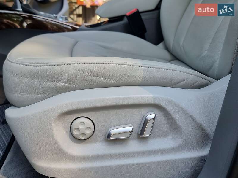 Внедорожник / Кроссовер Audi Q5 2014 в Киеве