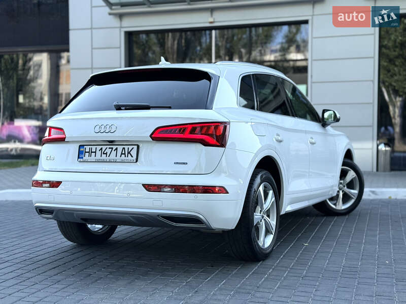 Позашляховик / Кросовер Audi Q5 2019 в Одесі