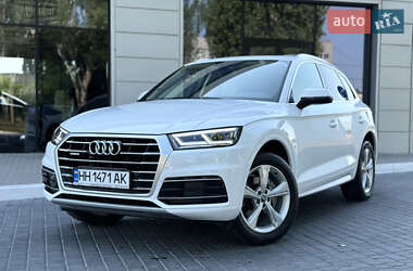 Внедорожник / Кроссовер Audi Q5 2019 в Одессе