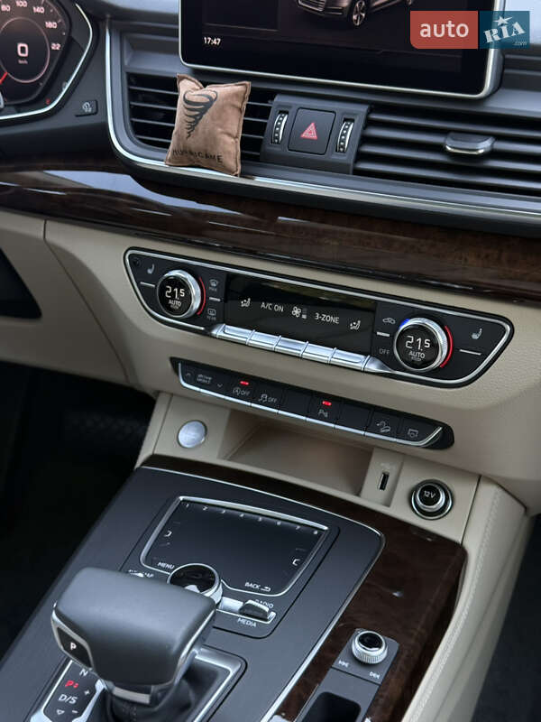 Позашляховик / Кросовер Audi Q5 2019 в Одесі
