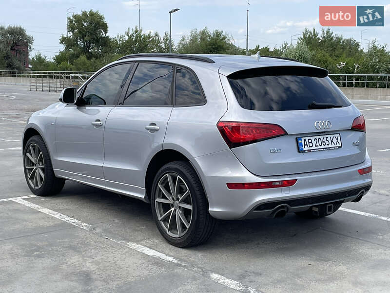 Позашляховик / Кросовер Audi Q5 2016 в Києві
