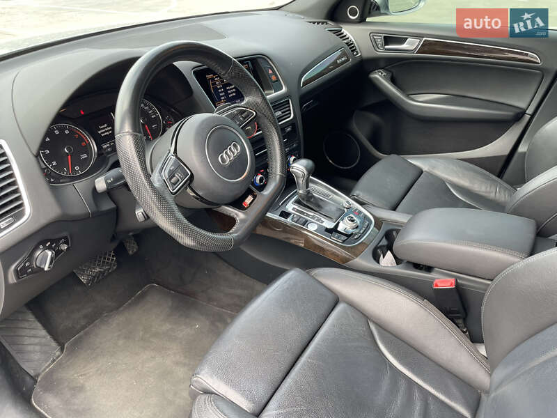 Позашляховик / Кросовер Audi Q5 2016 в Києві