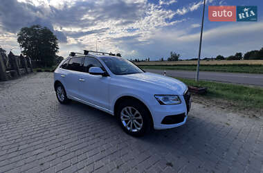 Внедорожник / Кроссовер Audi Q5 2015 в 