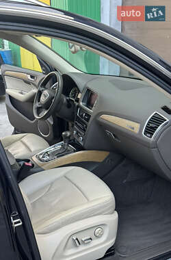 Позашляховик / Кросовер Audi Q5 2013 в 