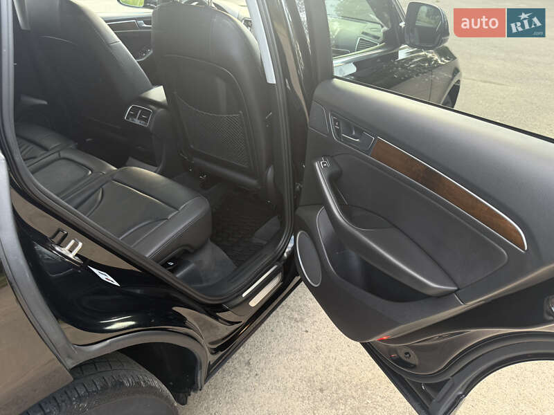Позашляховик / Кросовер Audi Q5 2016 в Самборі