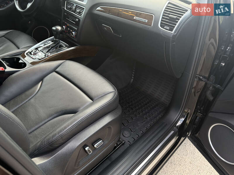 Позашляховик / Кросовер Audi Q5 2016 в Самборі