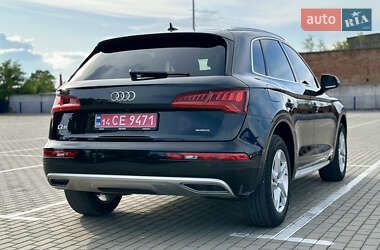Внедорожник / Кроссовер Audi Q5 2019 в 