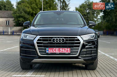 Внедорожник / Кроссовер Audi Q5 2019 в 