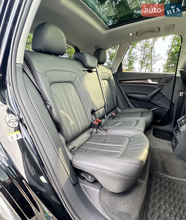 Внедорожник / Кроссовер Audi Q5 2019 в Тернополе