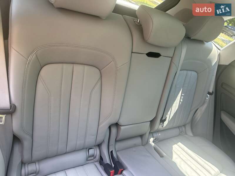 Позашляховик / Кросовер Audi Q5 2018 в Києві