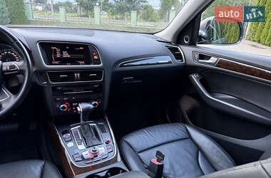Позашляховик / Кросовер Audi Q5 2015 в 