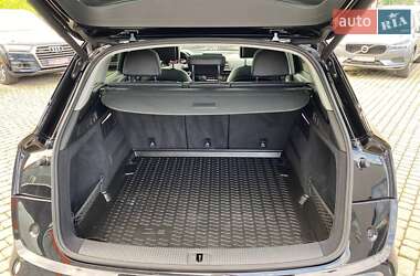 Внедорожник / Кроссовер Audi Q5 2016 в 