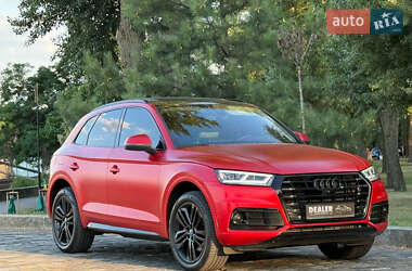 Позашляховик / Кросовер Audi Q5 2019 в 
