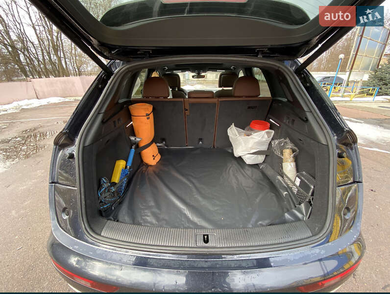 Внедорожник / Кроссовер Audi Q5 2017 в Киеве