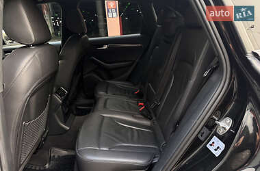 Позашляховик / Кросовер Audi Q5 2015 в 
