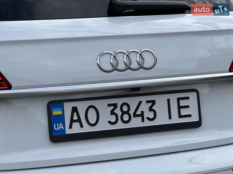 Позашляховик / Кросовер Audi Q5 2020 в Ужгороді