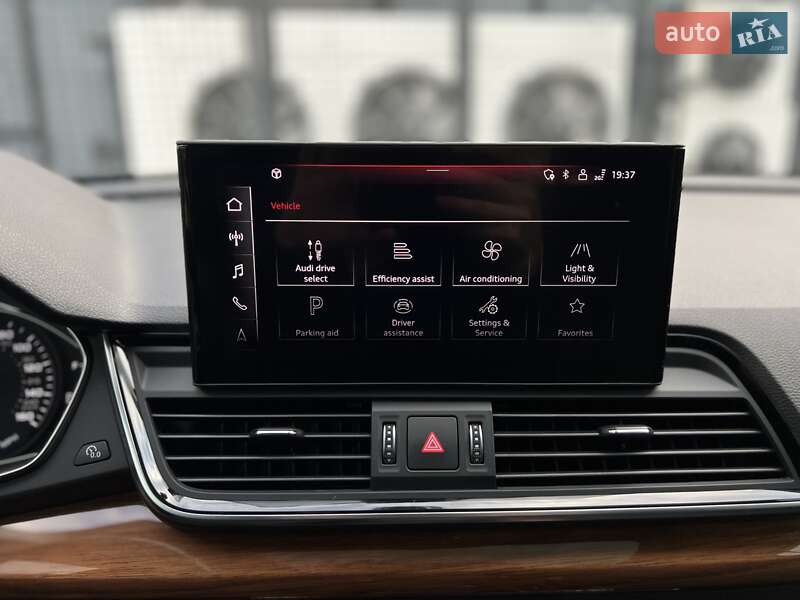 Позашляховик / Кросовер Audi Q5 2020 в Ужгороді