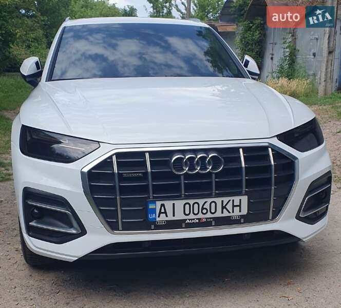 Позашляховик / Кросовер Audi Q5 2021 в Києві
