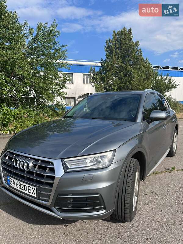 Позашляховик / Кросовер Audi Q5 2017 в Кременчуці