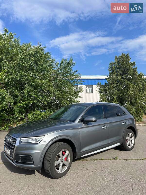 Позашляховик / Кросовер Audi Q5 2017 в Кременчуці