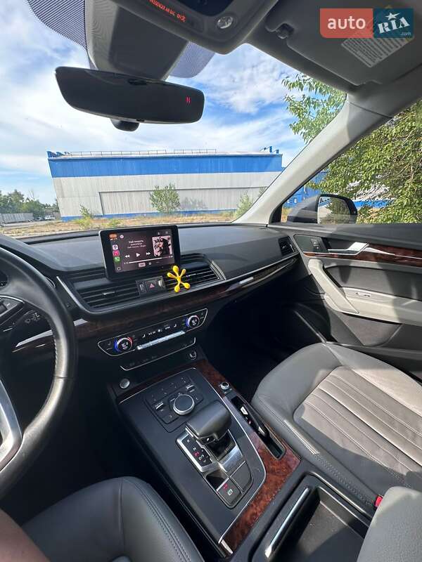 Позашляховик / Кросовер Audi Q5 2017 в Кременчуці