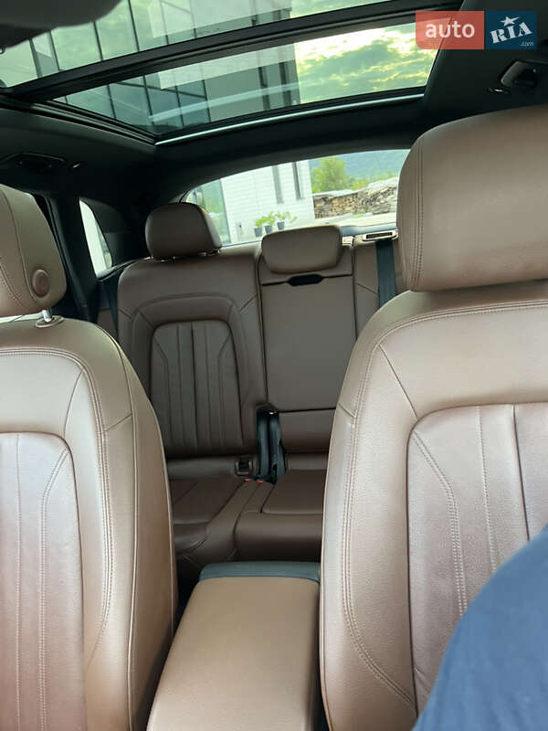 Позашляховик / Кросовер Audi Q5 2017 в Хусті