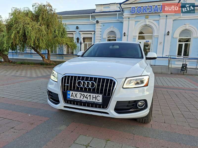 Позашляховик / Кросовер Audi Q5 2016 в Карлівці