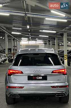 Внедорожник / Кроссовер Audi Q5 2022 в 