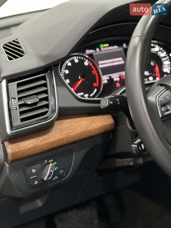 Внедорожник / Кроссовер Audi Q5 2022 в Одессе