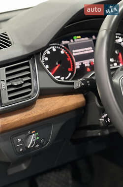 Внедорожник / Кроссовер Audi Q5 2022 в 