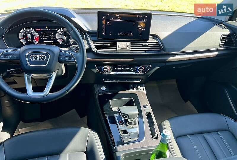 Внедорожник / Кроссовер Audi Q5 2021 в Львове