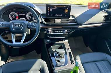Внедорожник / Кроссовер Audi Q5 2021 в 