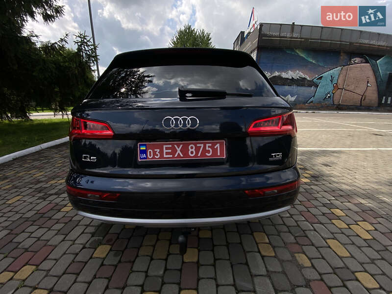 Позашляховик / Кросовер Audi Q5 2018 в Луцьку