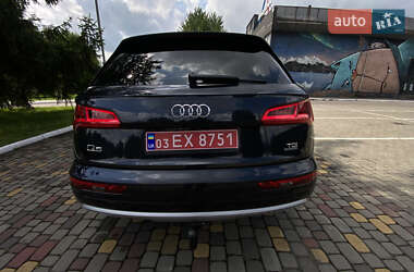 Внедорожник / Кроссовер Audi Q5 2018 в 