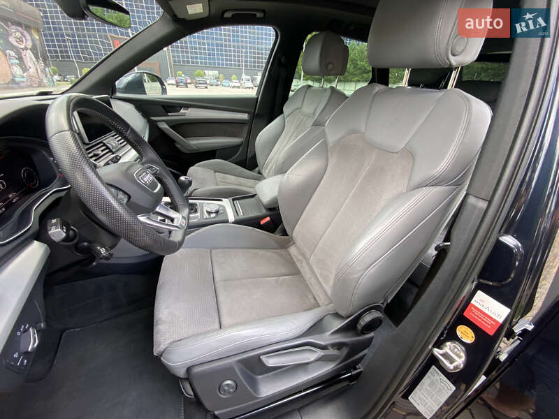Позашляховик / Кросовер Audi Q5 2018 в Луцьку