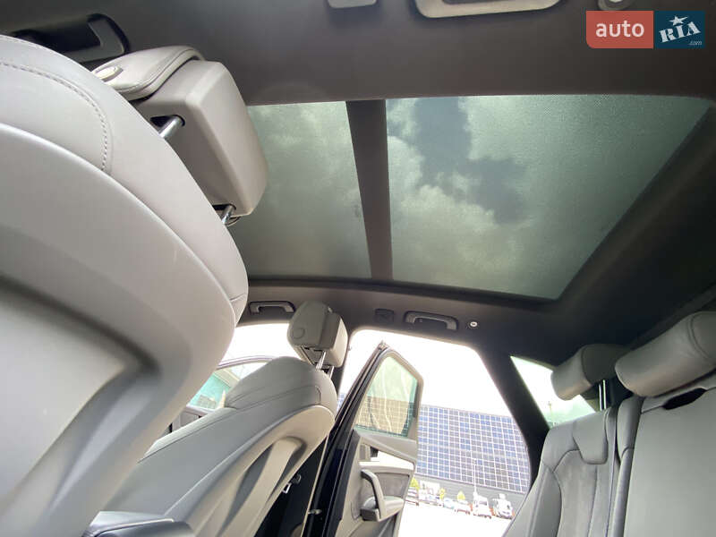 Позашляховик / Кросовер Audi Q5 2018 в Луцьку
