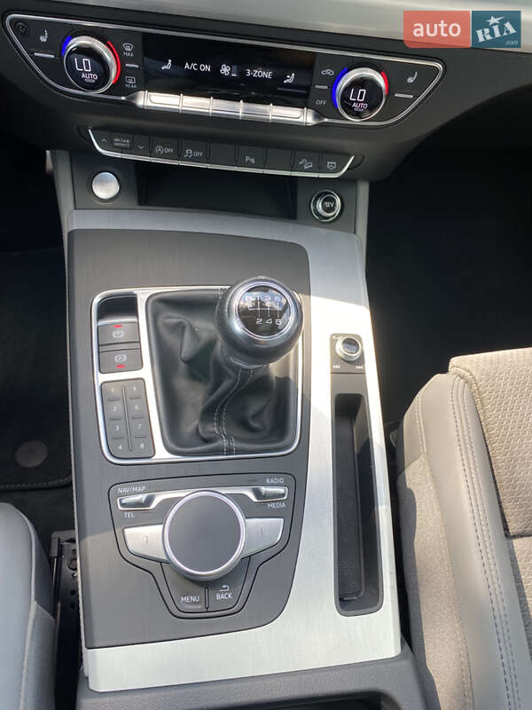 Позашляховик / Кросовер Audi Q5 2018 в Луцьку