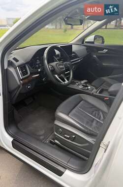 Внедорожник / Кроссовер Audi Q5 2018 в 