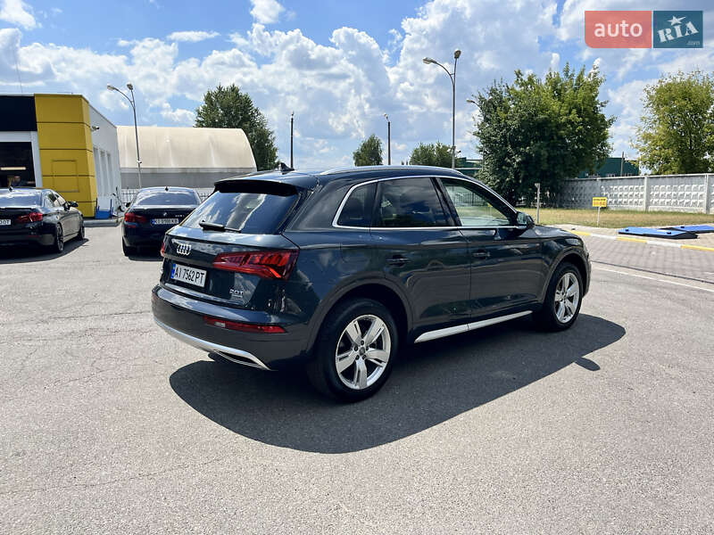 Внедорожник / Кроссовер Audi Q5 2017 в Василькове