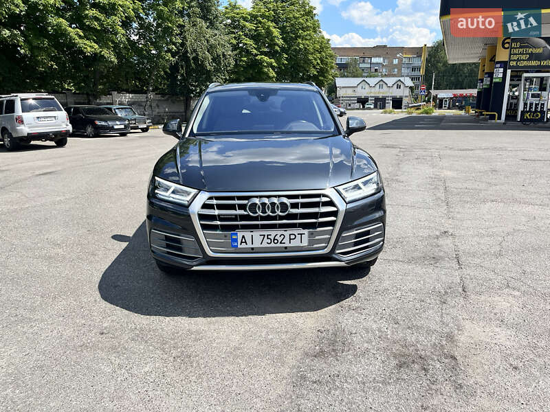 Внедорожник / Кроссовер Audi Q5 2017 в Василькове
