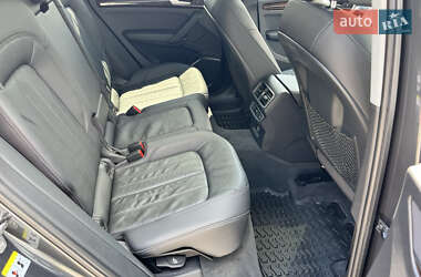 Внедорожник / Кроссовер Audi Q5 2017 в 