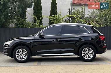 Позашляховик / Кросовер Audi Q5 2019 в 