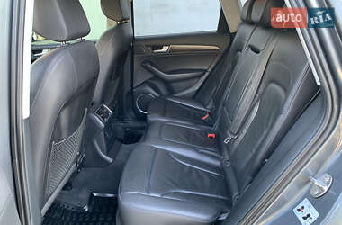 Внедорожник / Кроссовер Audi Q5 2017 в 