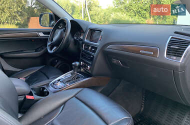 Внедорожник / Кроссовер Audi Q5 2017 в 