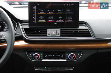 Внедорожник / Кроссовер Audi Q5 2024 в 