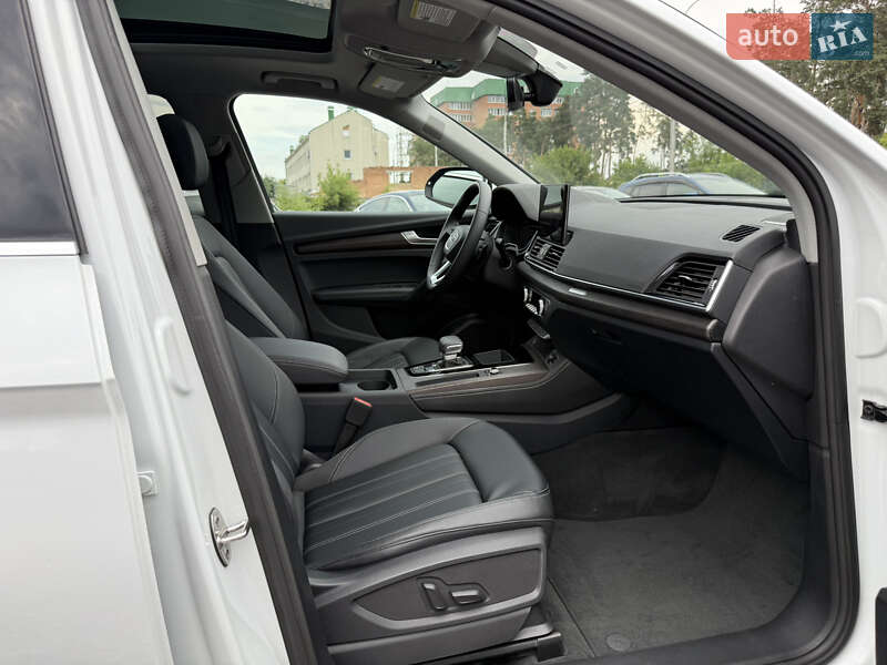 Позашляховик / Кросовер Audi Q5 2023 в Києві