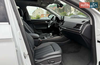 Позашляховик / Кросовер Audi Q5 2023 в 